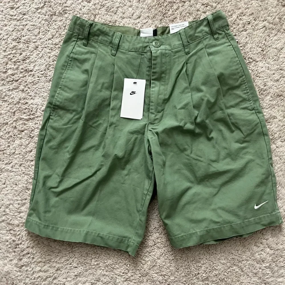 Nike Men's Life Pleated Chino Shorts
